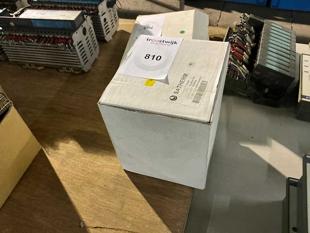 Omron power supply - afbeelding 2 van  2