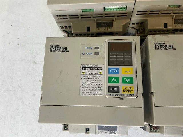 Omron sysdrive 3g3ev frequentieregelaar (4x) - afbeelding 3 van  6