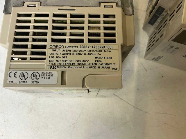 Omron sysdrive 3g3ev frequentieregelaar (4x) - afbeelding 7 van  7