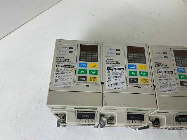 Omron sysdrive 3g3ev frequentieregelaar (5x) - afbeelding 4 van  5