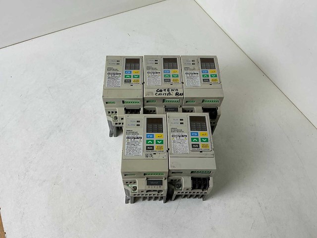 Omron sysdrive 3g3ev frequentieregelaar (5x) - afbeelding 1 van  6