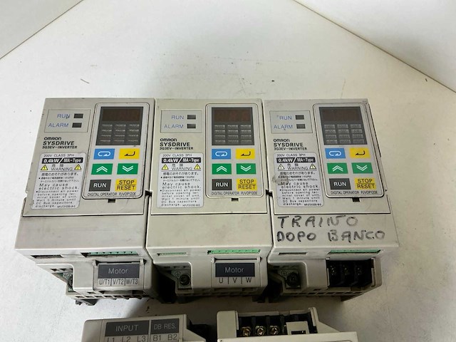 Omron sysdrive 3g3ev frequentieregelaar (5x) - afbeelding 3 van  5