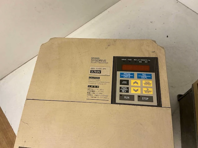 Omron sysdrive 3g3xv frequentieregelaar (2x) - afbeelding 4 van  6