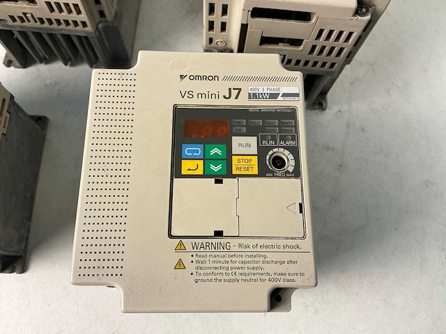 Omron vs mini j7 frequentieregelaar (8x) - afbeelding 2 van  7