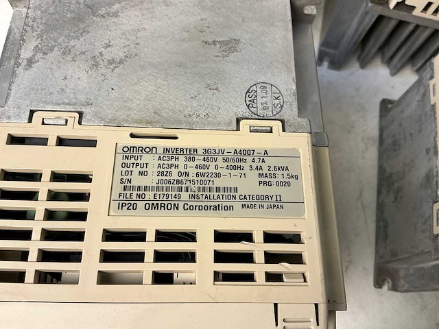 Omron vs mini j7 frequentieregelaar (8x) - afbeelding 6 van  7