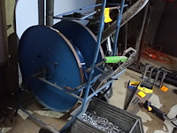 Omsnoeringsband op haspel met apparaat - afbeelding 1 van  2