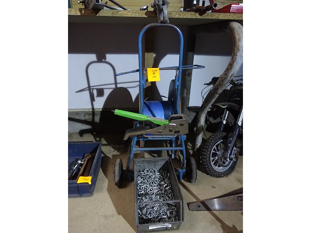 Omsnoeringsband op haspel met apparaat - afbeelding 2 van  2