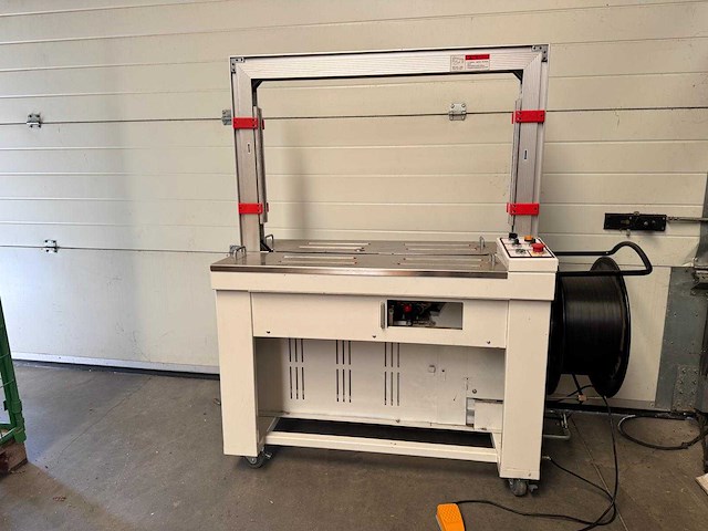 Omsnoeringsmachine 140x145cm - afbeelding 1 van  1