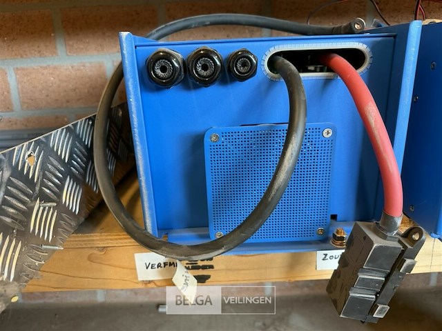 Omvormer multiplus - afbeelding 5 van  5