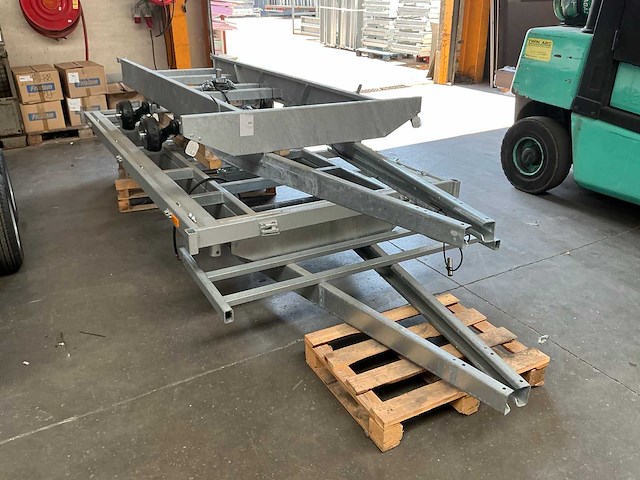 Onafgewerkte aanhangwagen (2x) - afbeelding 2 van  8