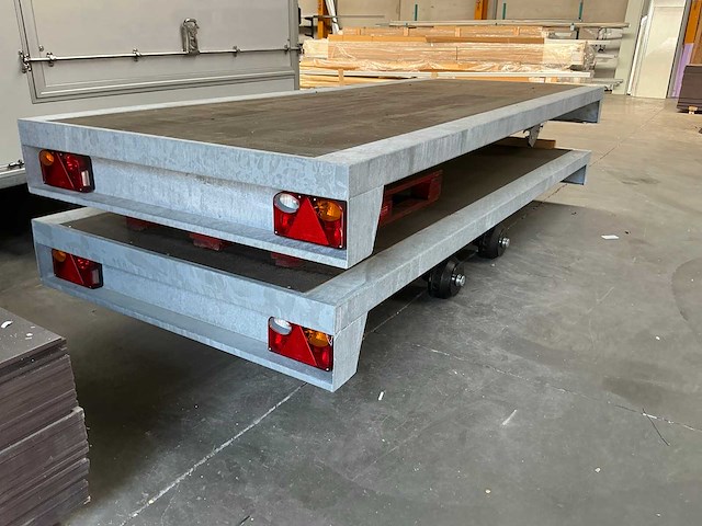 Onafgewerkte aanhangwagen (2x) - afbeelding 5 van  6