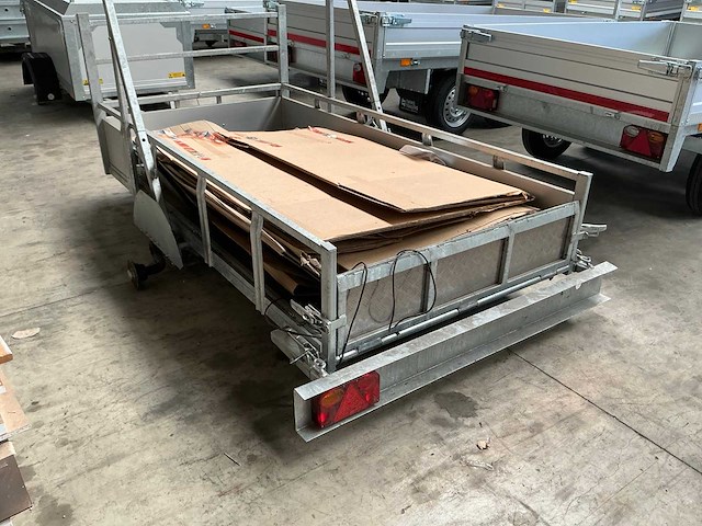 Onafgewerkte aanhangwagen - afbeelding 4 van  6