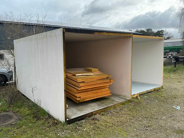 Onafgewerkte geïsoleerde container (2x) - afbeelding 2 van  7