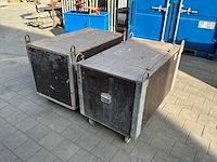 Onbekend bakken voor op de kraan (2x) - afbeelding 1 van  5
