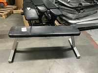 Onbekend flat bench krachtstation - afbeelding 1 van  4