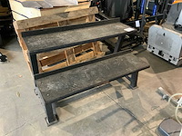 Onbekend kettlebell rek krachtstation - afbeelding 1 van  3