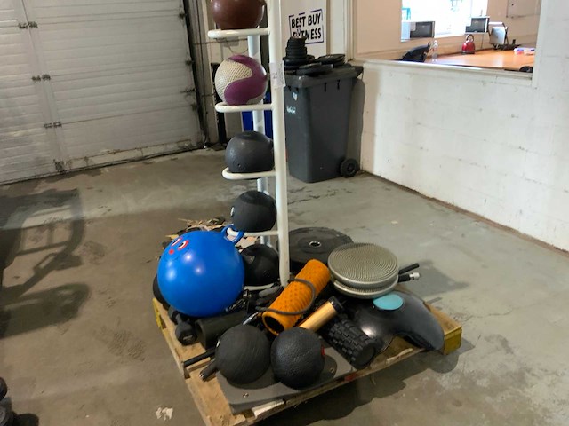 Onbekend mistery pallet krachtstation - afbeelding 1 van  10