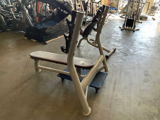 Onbekend olympic flat bench press krachtstation - afbeelding 4 van  4