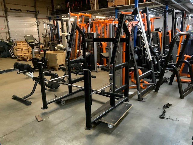Onbekend squat rek krachtstation - afbeelding 1 van  7