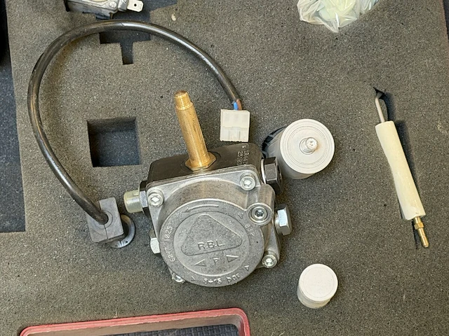 Onderdelen koffer voor verwarmingssystemen - afbeelding 5 van  6