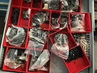 Onderdelen listerkast met inhoud