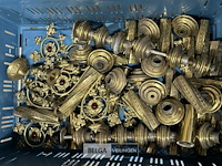 Onderdelen messing kroonluchters en lampen + geldkistje - afbeelding 1 van  2