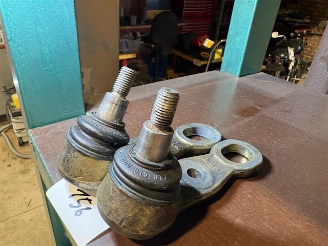 Onderdelen ophanging porsche 964-993 - afbeelding 2 van  2