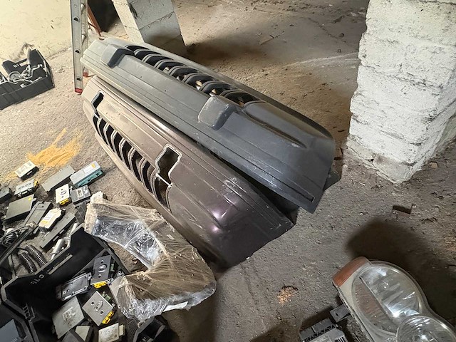Onderdelen partij - bmw en jeep - part - afbeelding 9 van  15