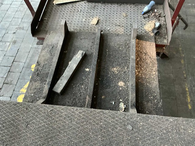 Onderhoudsportaal voor spoelgrijper - afbeelding 6 van  6