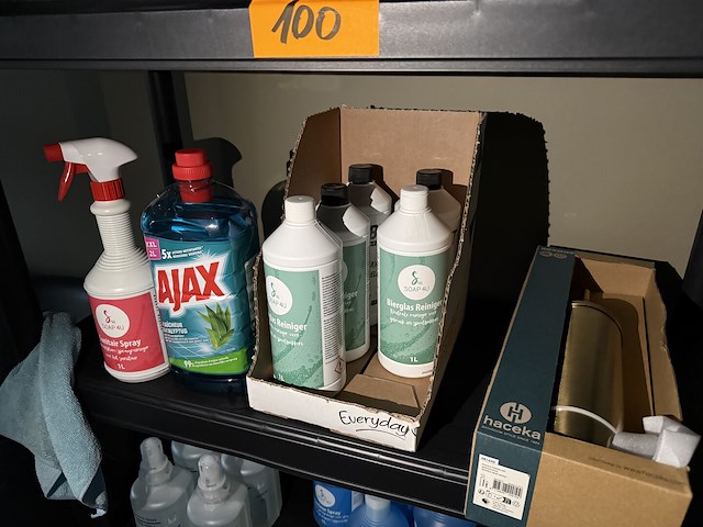 Onderhoudsproducten en pvc rekken - afbeelding 5 van  10