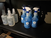 Onderhoudsproducten en pvc rekken - afbeelding 6 van  10