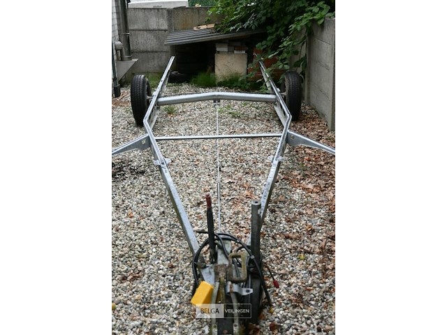 Onderstel van karavan, geremd, l650xb210 cm - afbeelding 1 van  5