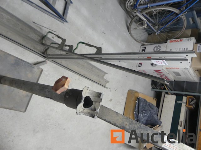 Ondersteuning voor fiets onderhoud en 3 wand mounts voor fiets - afbeelding 1 van  4