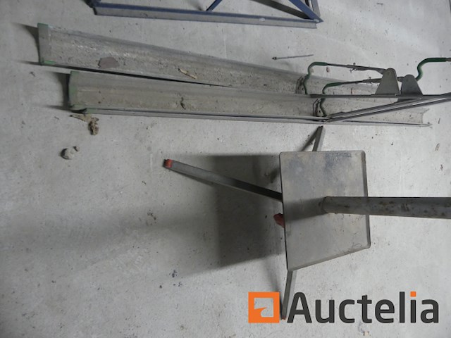 Ondersteuning voor fiets onderhoud en 3 wand mounts voor fiets - afbeelding 2 van  4