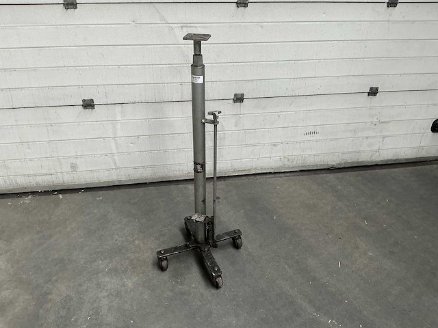 Ondo - pit jack - garagekrik - afbeelding 1 van  4