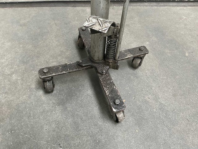 Ondo - pit jack - garagekrik - afbeelding 6 van  6