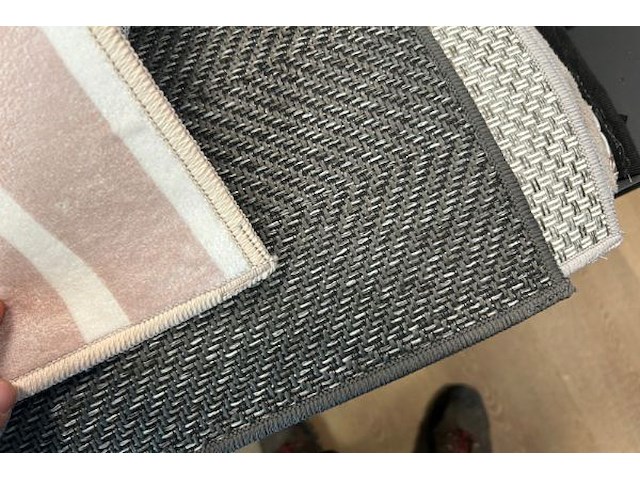 Ong 26 tapijten - afbeelding 4 van  8