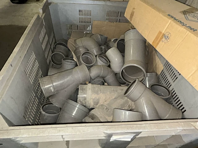 Ong 30 sanitaire koppelstukken - afbeelding 1 van  2