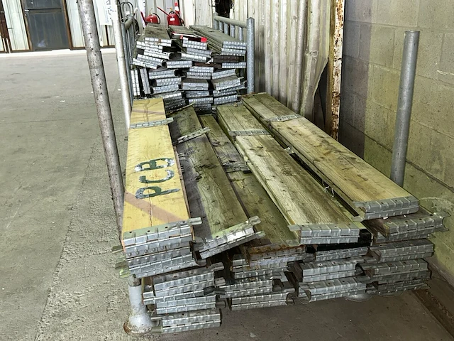 Ong 65 palletranden voor europallet - afbeelding 1 van  1