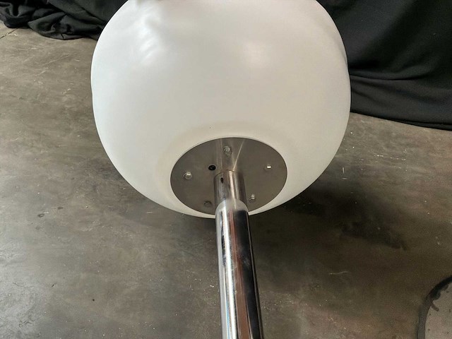 Ongebrandde magiër verlichte sta-tafel - afbeelding 5 van  9