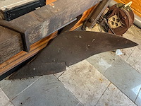 Ongebrandmerkt oud os-ploeg - afbeelding 2 van  11