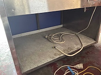 Ongebrandmerkt verwarmd aanrechtdisplay - afbeelding 3 van  8