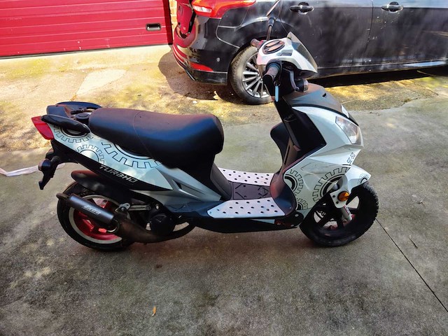 Ongekend - light mopeds & light motorised scooters - afbeelding 2 van  6