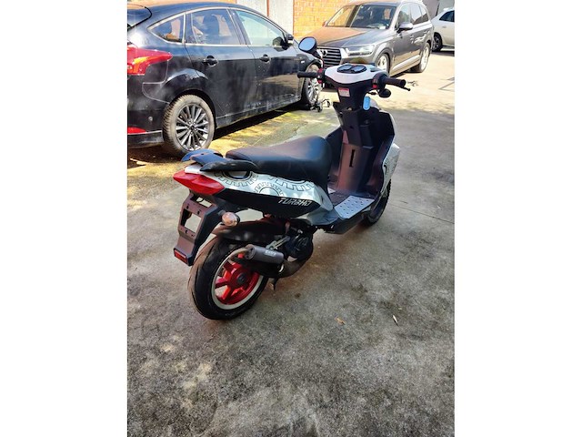 Ongekend - light mopeds & light motorised scooters - afbeelding 3 van  6