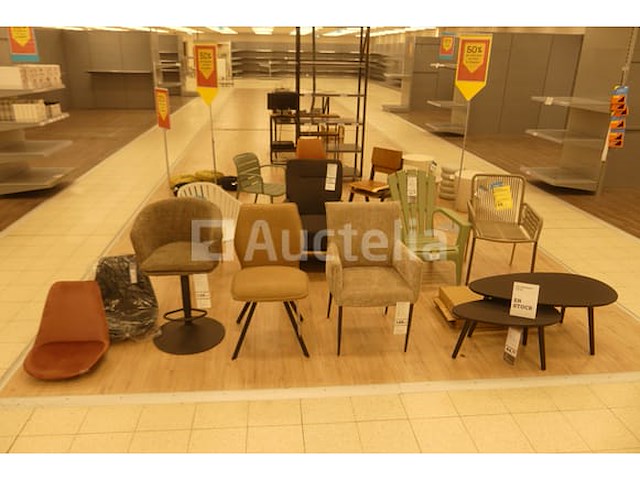 Ongelijke stoel- en fauteuilsset - afbeelding 3 van  10