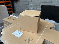 Ongeveer 300 dozen - afbeelding 1 van  4