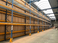 Ongeveer 33,3 lopende meter palletstelling - afbeelding 10 van  17