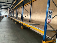 Ongeveer 33,3 lopende meter palletstelling - afbeelding 12 van  17