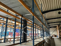 Ongeveer 37 lopende meter palletstelling - afbeelding 2 van  17