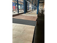 Ongeveer 37 lopende meter palletstelling - afbeelding 3 van  17